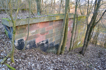 Reichsautobahn Strecke 81 Gerstungen Widerlager Brckenruine Autobahnbrcke 00