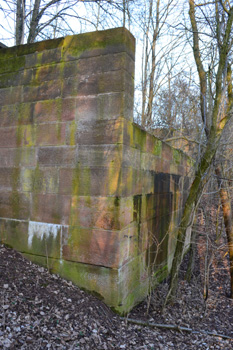 Reichsautobahn Strecke 81 Gerstungen Widerlager Brckenruine Autobahnbrcke 01